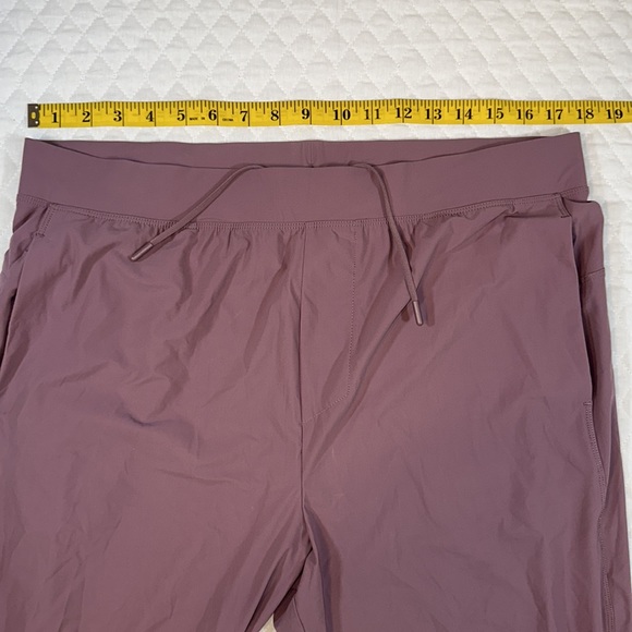 All In Motion Mens Joggers. Size Large. Soft Maroon. NWOT. Light Weight. - Picture 2 of 9